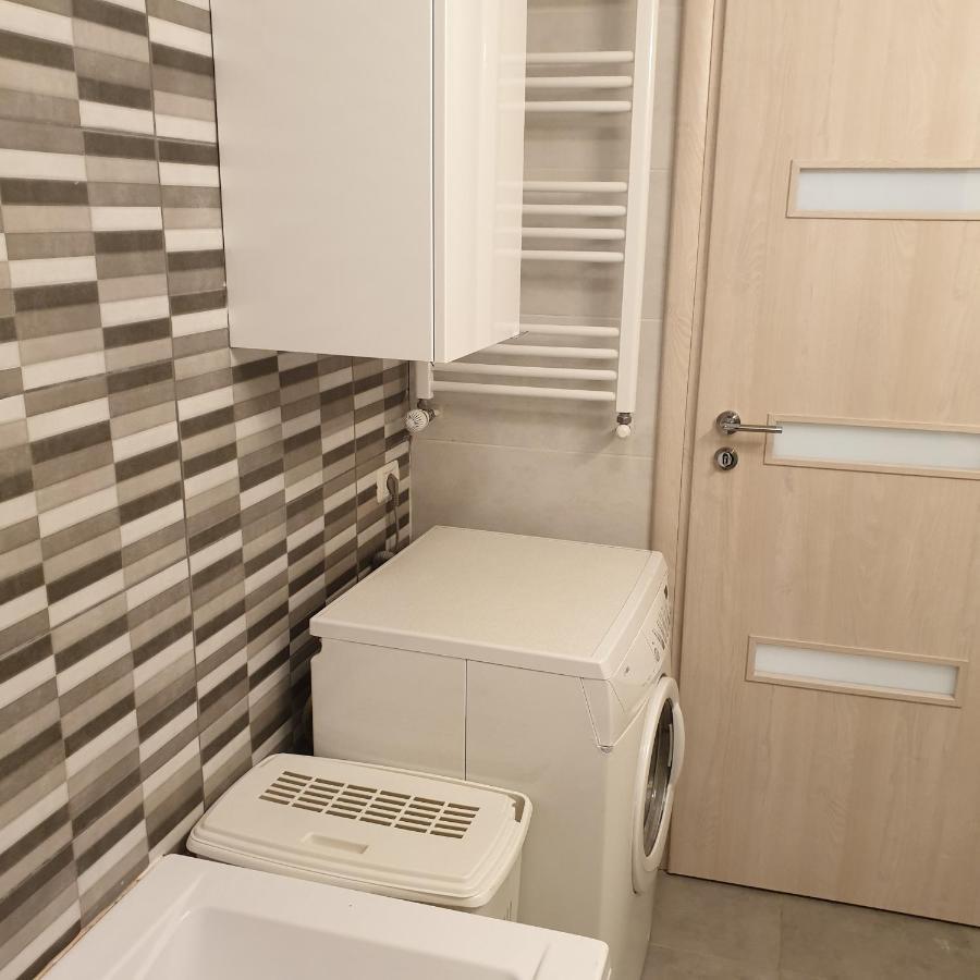 Carolina Sweet Apartament Oradea Eksteriør billede